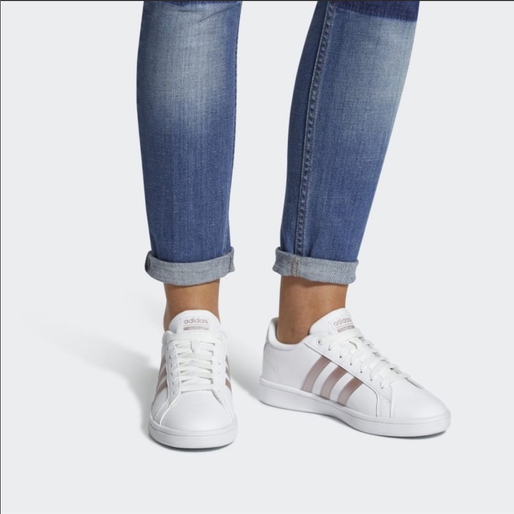 adidas Advantage Sneakers White Metallic - Size 7.5 - Picture 2 of 13